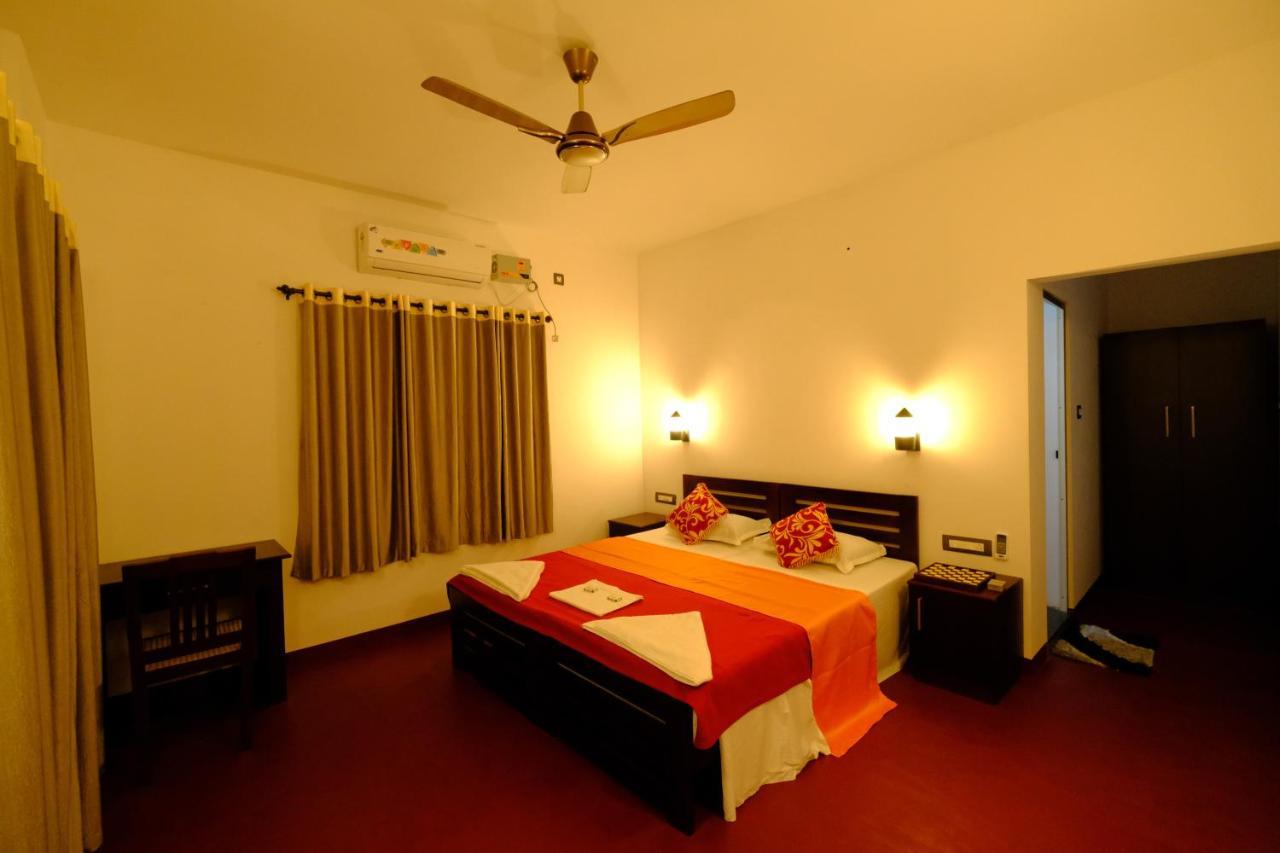 Marari Ebin Charlys Apartment มาราริคุลาม ภายนอก รูปภาพ