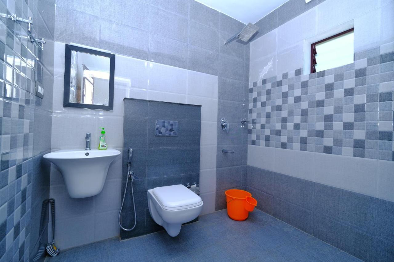 Marari Ebin Charlys Apartment มาราริคุลาม ภายนอก รูปภาพ