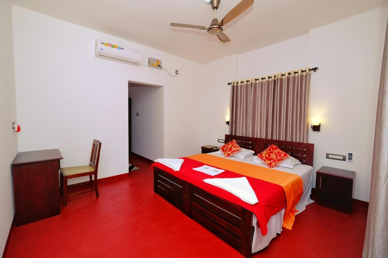 Marari Ebin Charlys Apartment มาราริคุลาม ภายนอก รูปภาพ